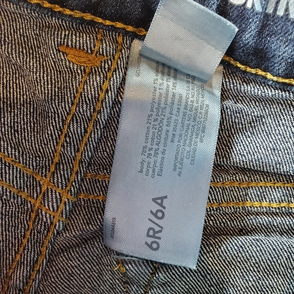 OshKosh B'gosh Dark Wash Skinny Blue Jeans Size 6R Boy NWOT